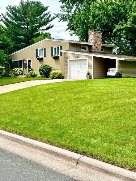 2820 Overlook Dr, Minneapolis, MN 55431