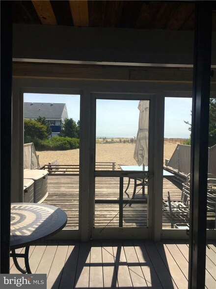 34 Seastrand Ct Chesapeake St, Dewey Beach, DE 19971