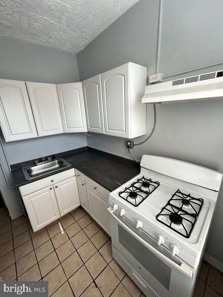 307 Dolphin St Unit 2G, Baltimore, MD 21217
