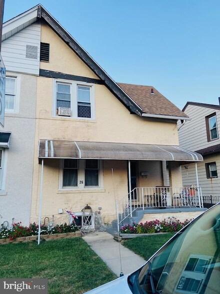 26 Walnut St, Marcus Hook, PA 19061