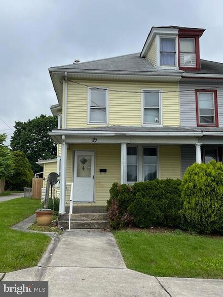 19 S 3rd Ave, Lebanon, PA 17042