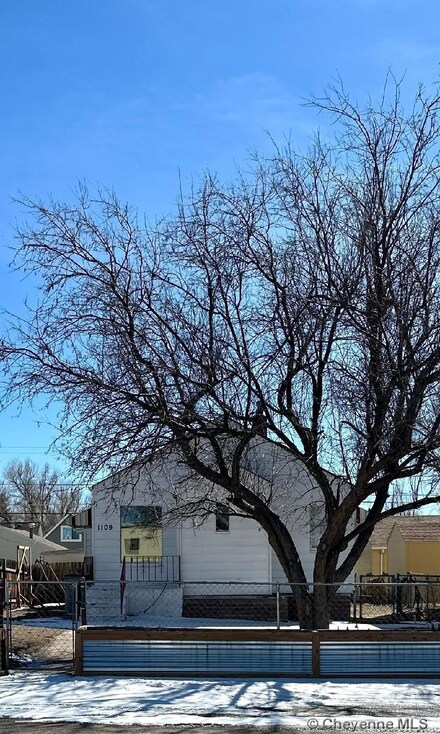 1109 E 25th St, Cheyenne, WY 82001