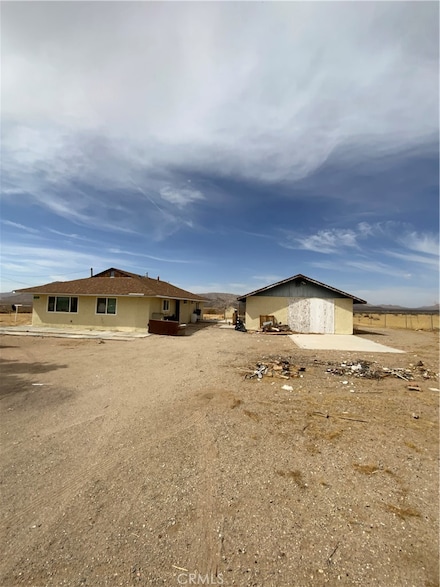 16962 Huff Rd, Lucerne Valley, CA 92356