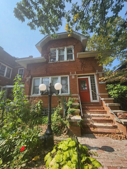5410 N Spaulding Ave, Chicago, IL 60625