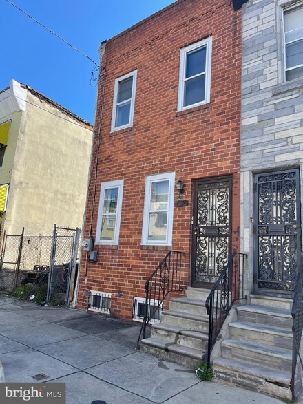 2433 N 28th St, Philadelphia, PA 19132