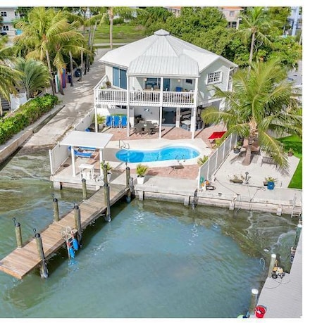 500 Sombrero Beach Rd, Marathon, FL 33050