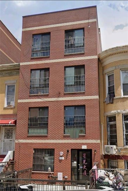 947 55th St Unit 4B, Brooklyn, NY 11219