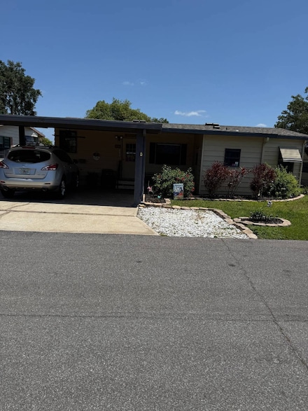 290 Country Club Dr, Plant City, FL 33565