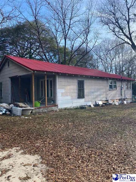 513 Elm St, Darlington, SC 29532
