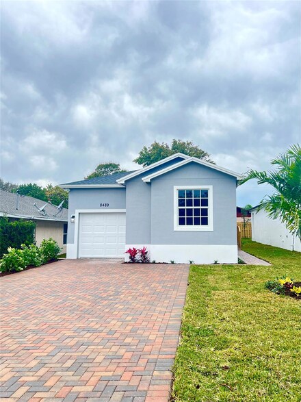 8489 Citrus Way, Hobe Sound, FL 33455