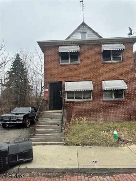 735 E 165th St, Cleveland, OH 44110