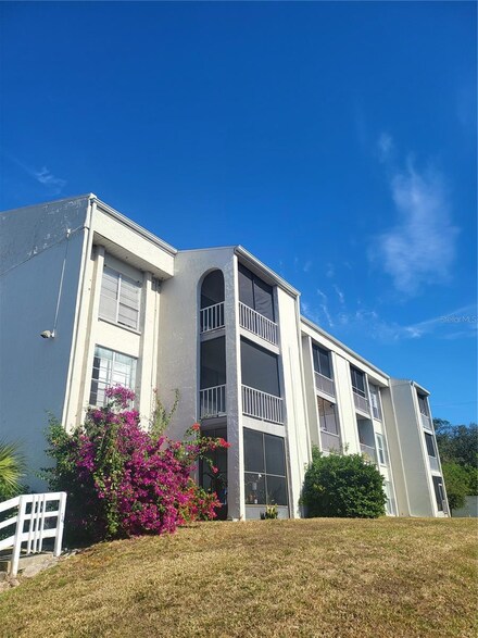 2625 State Road 590 Unit 2824, Clearwater, FL 33759