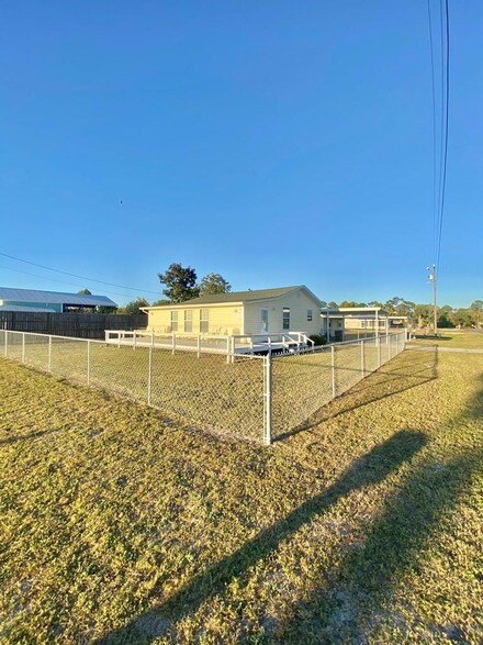 7512 Alabama Ave, Port Saint Joe, FL 32456