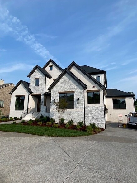 109 Tattnall Ct, Gallatin, TN 37066