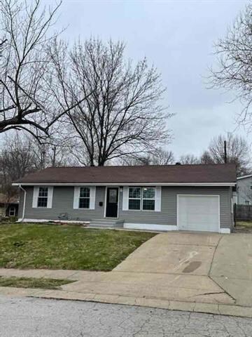 16620 E 32nd St S, Independence, MO 64055
