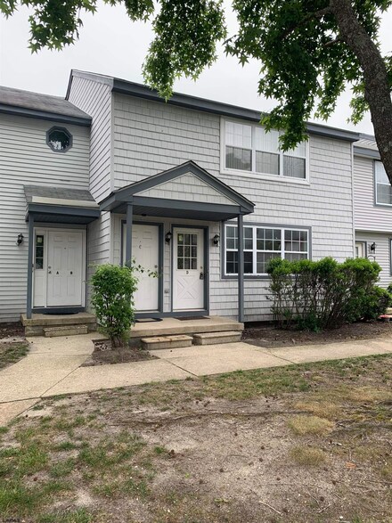 24 Oyster Bay Rd Unit 24D, Absecon, NJ 08201