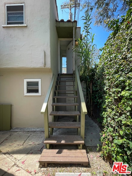 843 Huntley Dr Unit 3/4, West Hollywood, CA 90069
