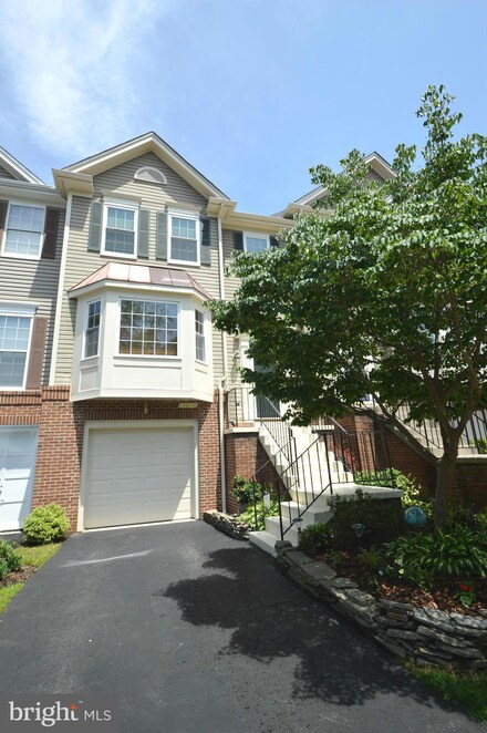 13016 Quartz Ln, Clifton, VA 20124
