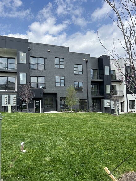 542 Southgate Ave Unit 213, Nashville, TN 37203