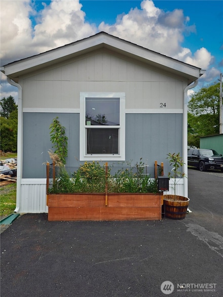 1303 30th St Unit 24, Seaview, WA 98644