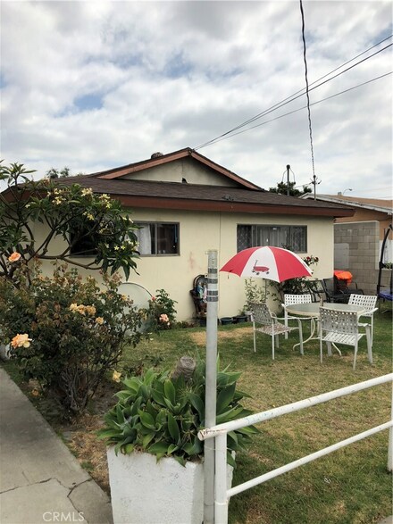 4937 Live Oak St, Cudahy, CA 90201