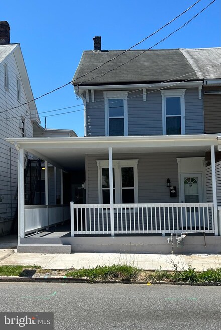 424 N Harrisburg St, Steelton, PA 17113