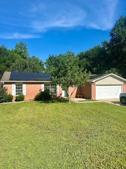 138 Louise Dr, Crestview, FL 32536