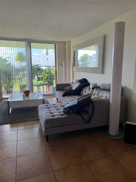 1800 NW 24th Ave Unit 104, Miami, FL 33125