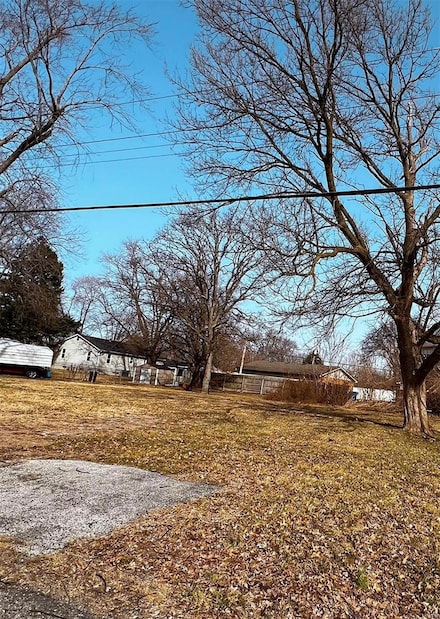 316 W Zupan St, Maryville, IL 62062