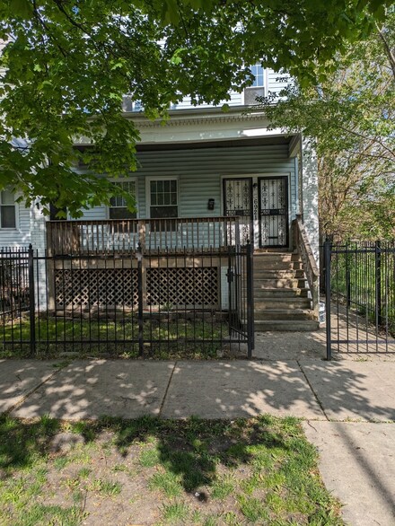6921 S Normal Blvd, Chicago, IL 60621