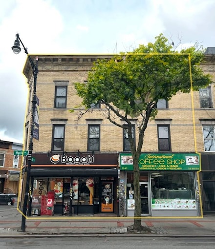 59-40 Myrtle Ave, Ridgewood, NY 11385