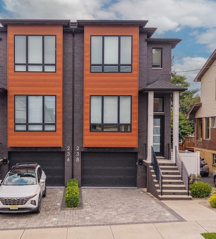 238 Jersey Ave, Cliffside Park, NJ 07010