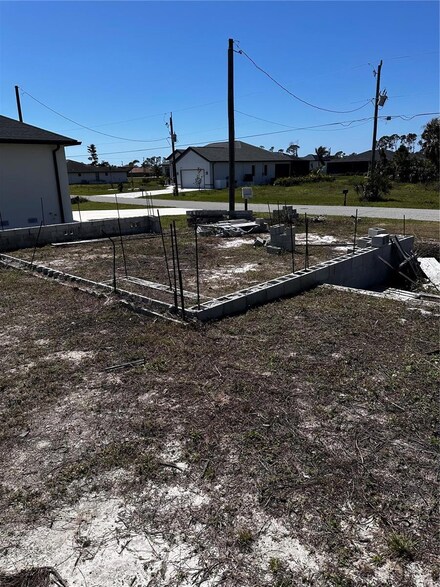 256 Tournament Rd, Rotonda West, FL 33947