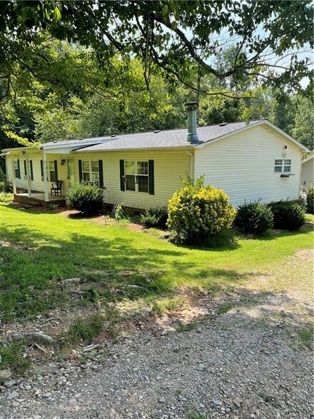 159 Grimes St, North Wilkesboro, NC 28659