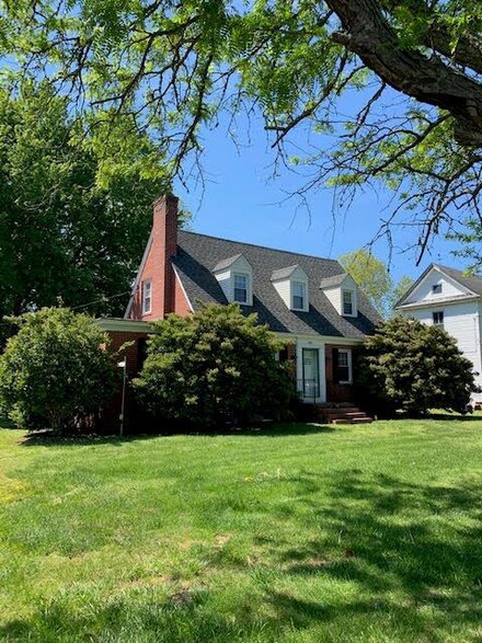 2516 Main St, Exmore, VA 23350