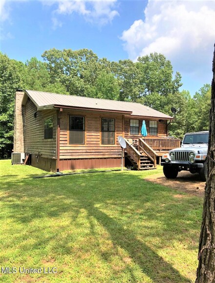 2055 Gore Springs Rd, Gore Springs, MS 38929