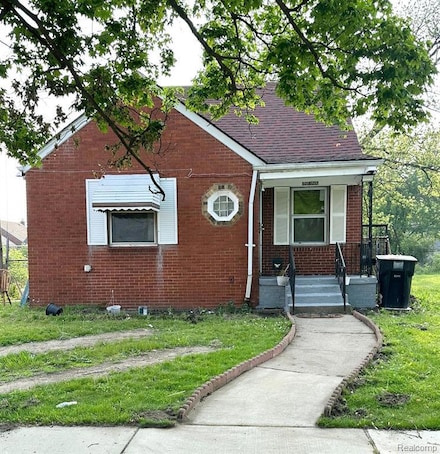 12827 Dwyer St, HamtraMcK, MI 48212
