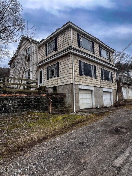 2115 Paddy Mud Rd, Steubenville, OH 43952