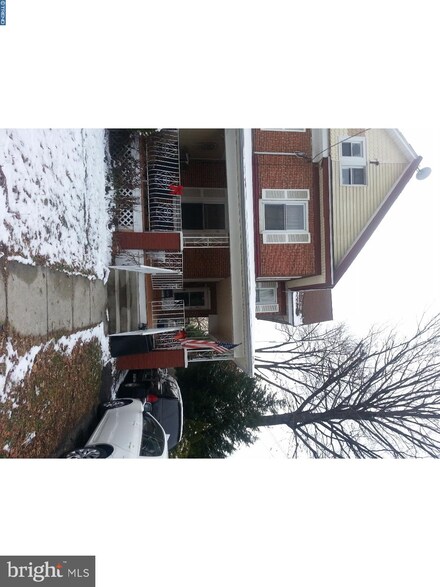 2619 N Centre St, Pennsauken, NJ 08109
