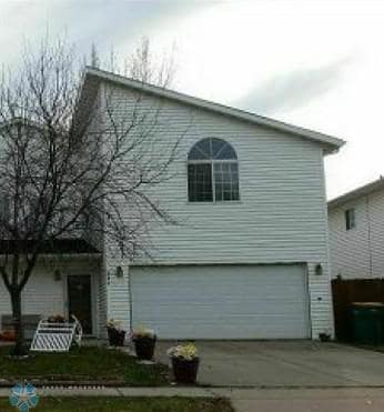 825 12th Ave W, West Fargo, ND 58078