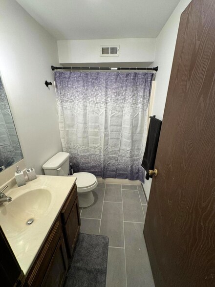 502 Columbia Dr Unit F, Columbia, MO 65201
