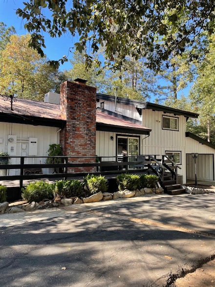 16390 Creekside Dr, Sonora, CA 95370