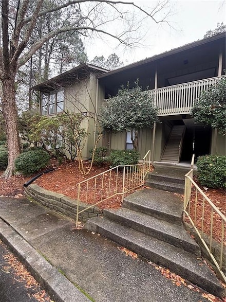 301 Dunbar Dr, Atlanta, GA 30338