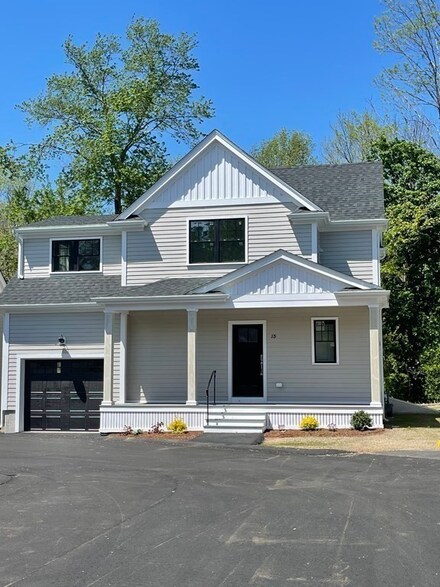 15 Lenox Ln Unit 15, South Easton, MA 02375