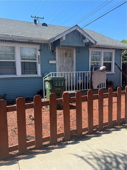 1142 E 66th St, Inglewood, CA 90302