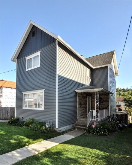 216 E College St, Canonsburg, PA 15317