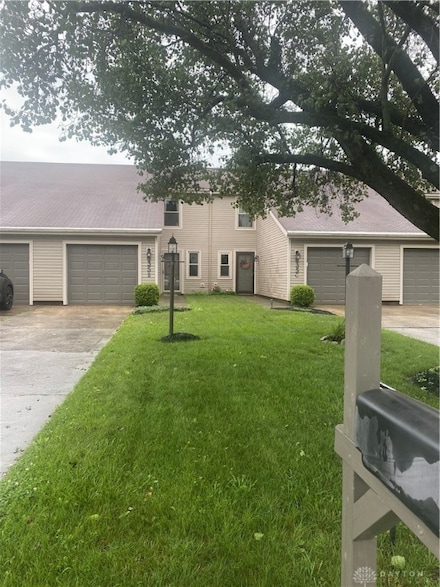 635 Kitrina Ave Unit B, Tipp City, OH 45371