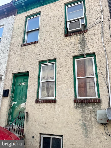 2074 E Letterly St, Philadelphia, PA 19125