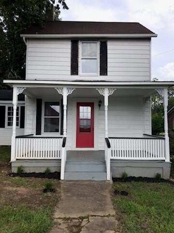 513 N Main St, Chatham, VA 24531