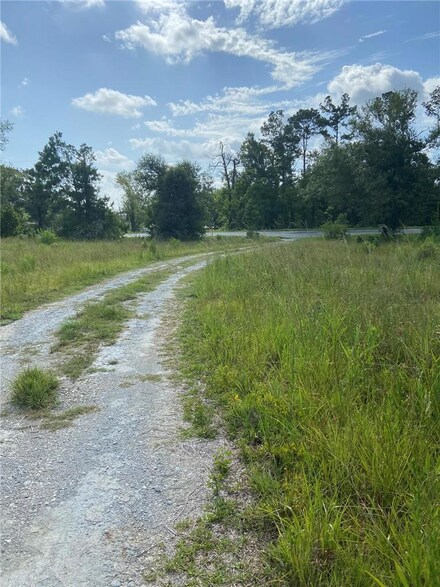 3166 Old Town Rd, Lake Charles, LA 70615